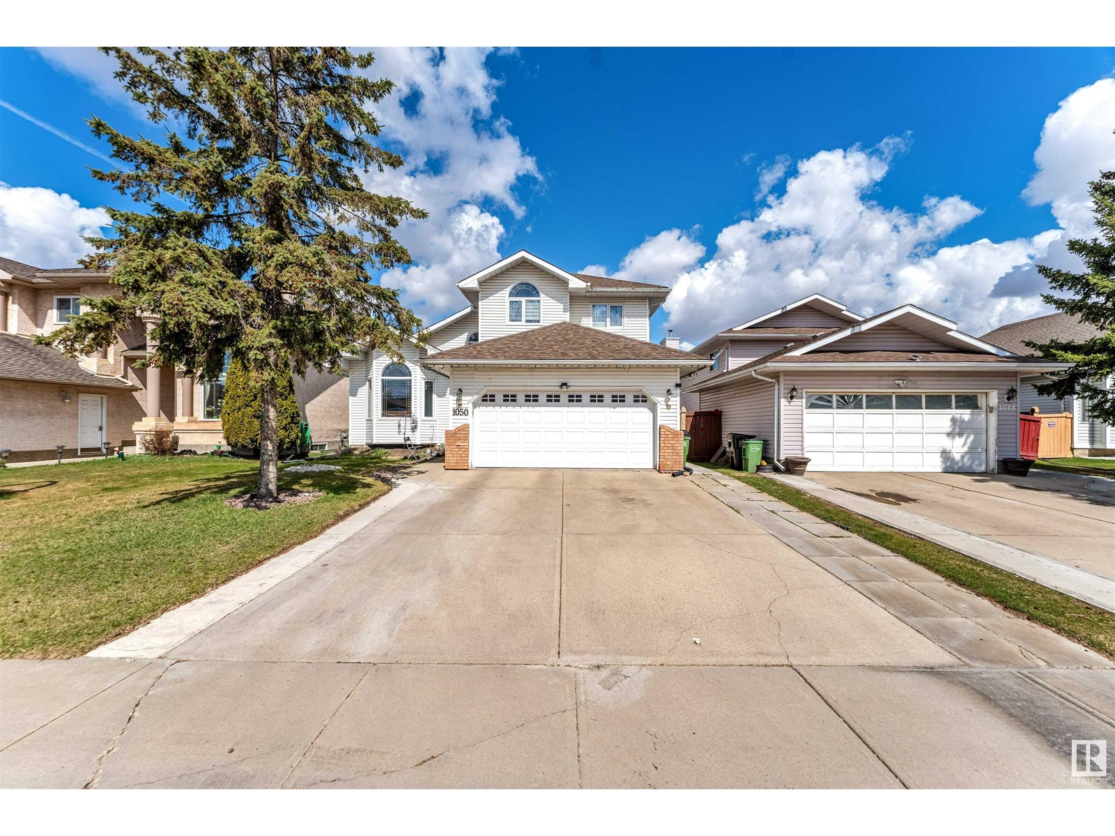 1050 JAMES CRESCENT NW NW