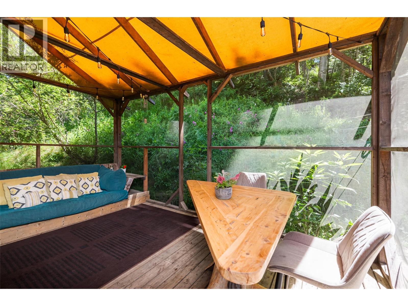 5520 Duck Creek Road