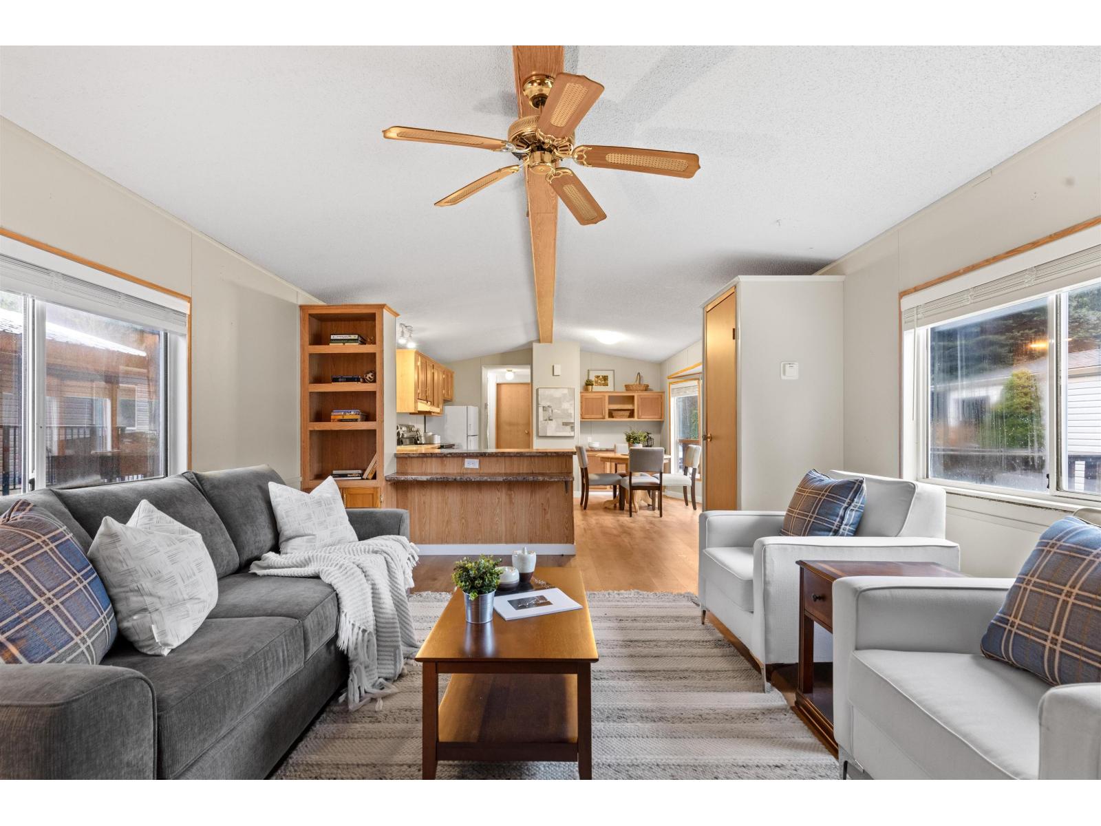 216 45835 SLEEPY HOLLOW ROAD|Cultus Lake East