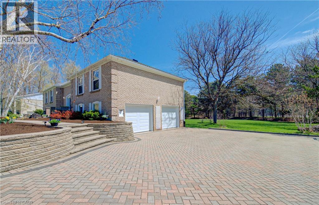 395 WARRINGTON Drive