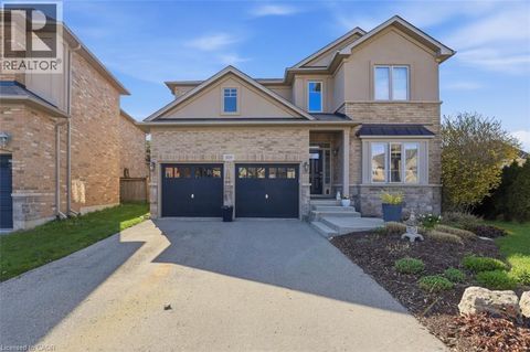 909 KING RAIL Court Kitchener ON N2K0B1