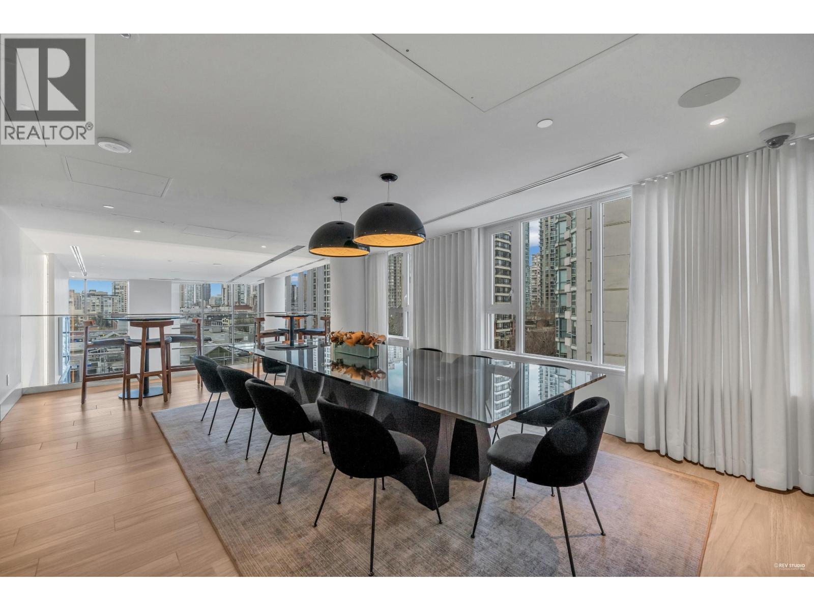 2104 885 CAMBIE STREET