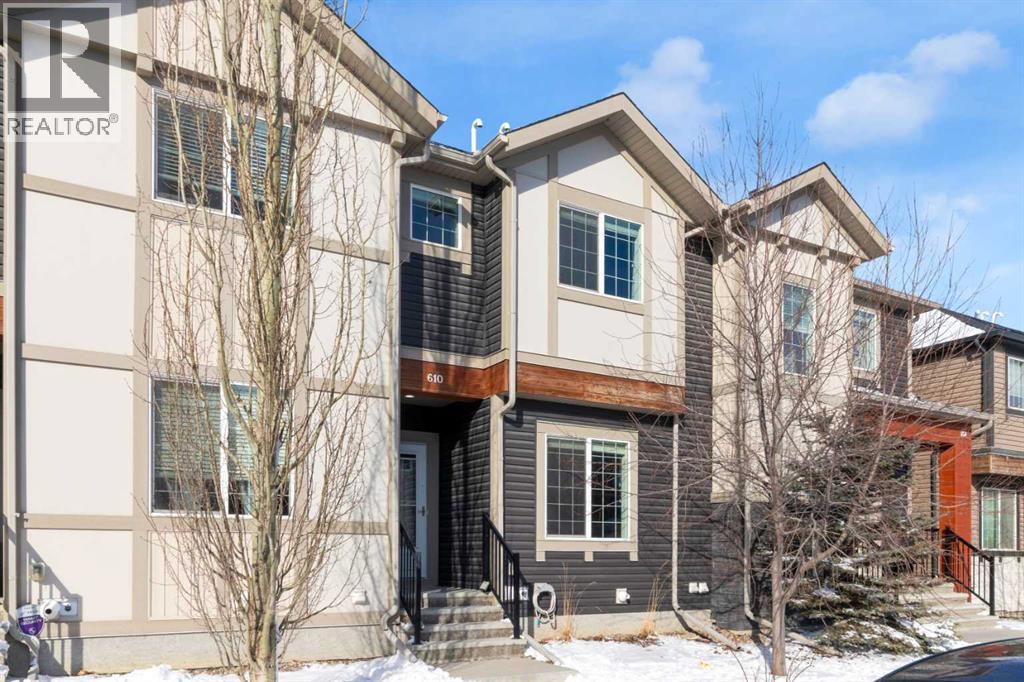 610 Hillcrest Road SW