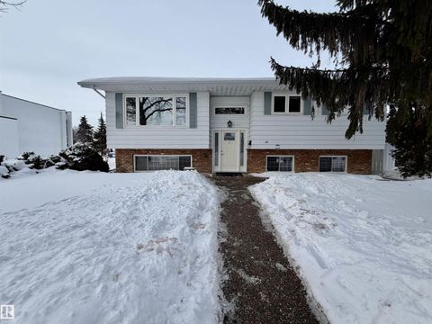 11914 40 ST NW Edmonton AB T5W2K9
