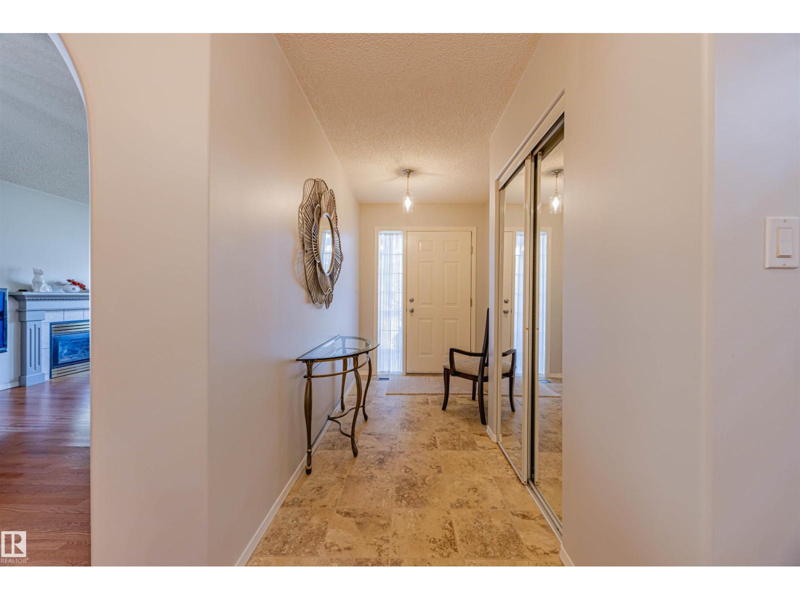 #128 215 BLACKBURN E SW