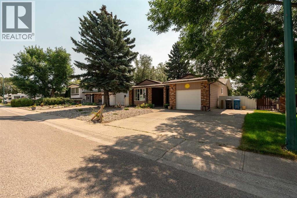 42 Honeysuckle Road N