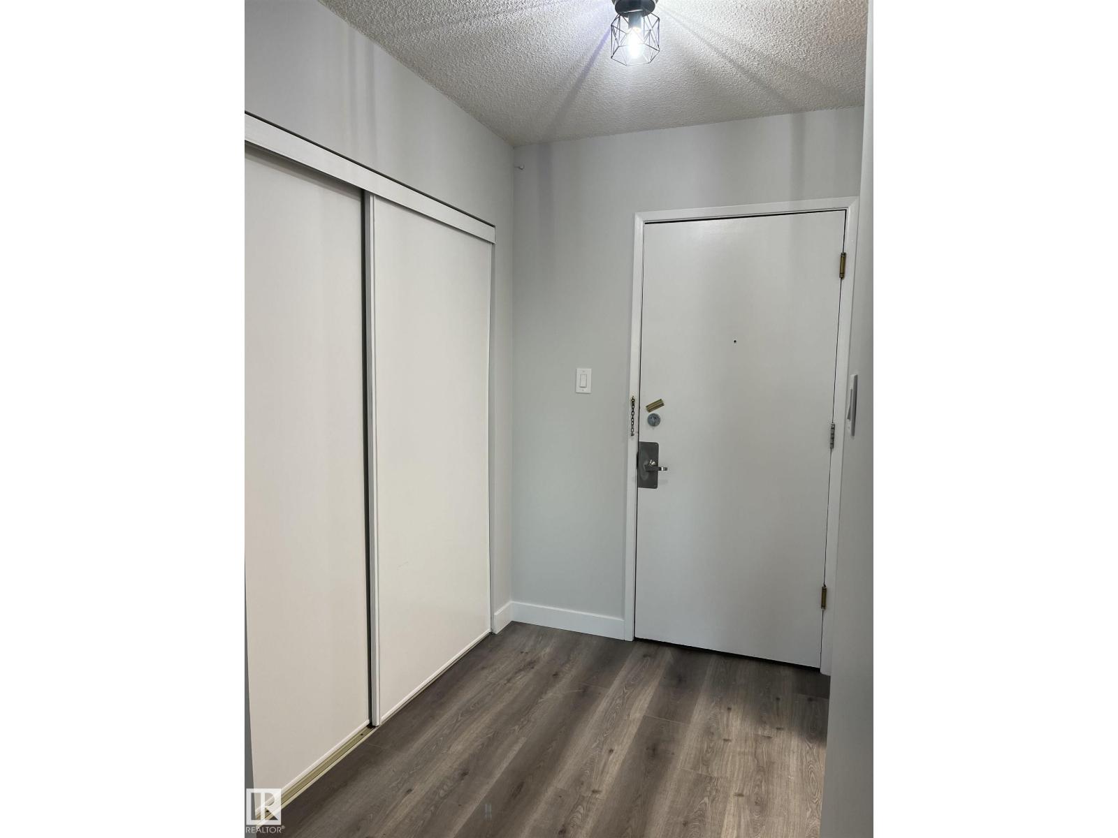 #1103 10140 120 ST NW