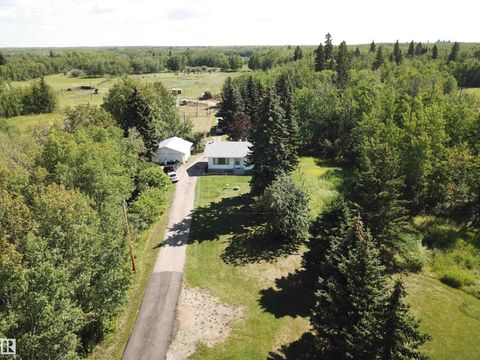 53121 Rg Rd 212 Rural Strathcona County AB T8G1G1