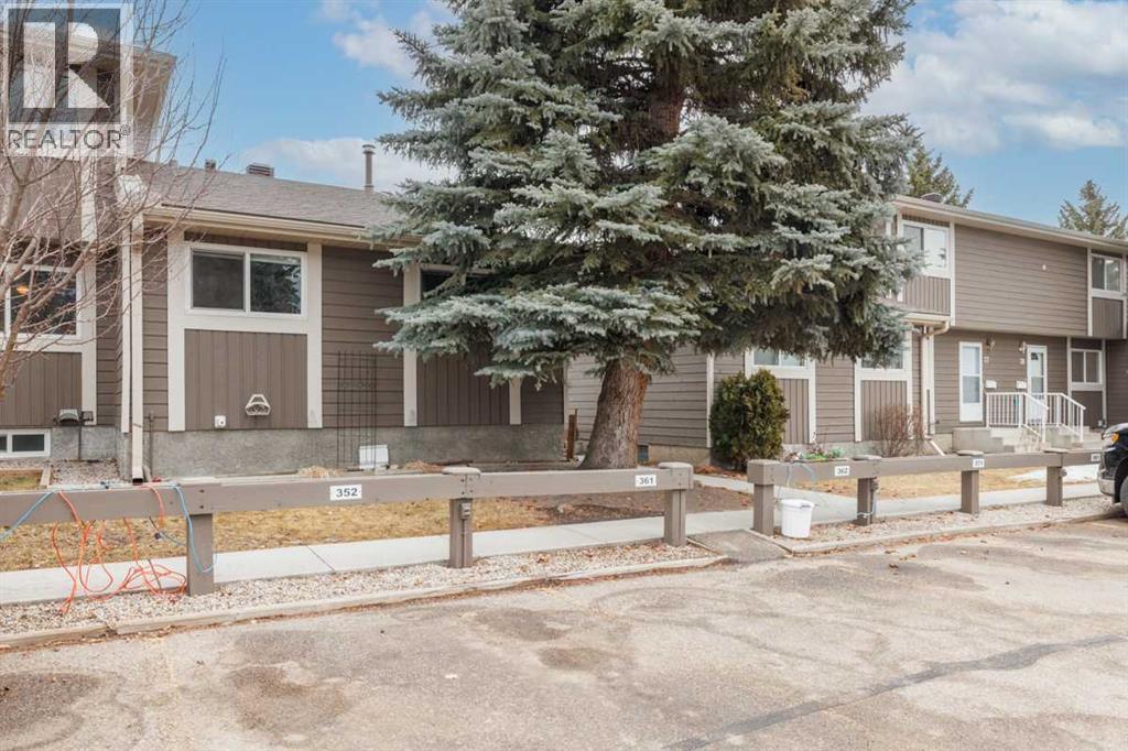 35, 14736 Deerfield Drive SE