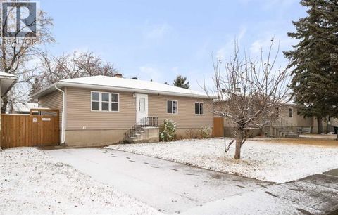 2219 41 Street SE Calgary AB T2B1C8