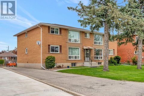 52 HAMPTON STREET Brantford ON N3S4K8