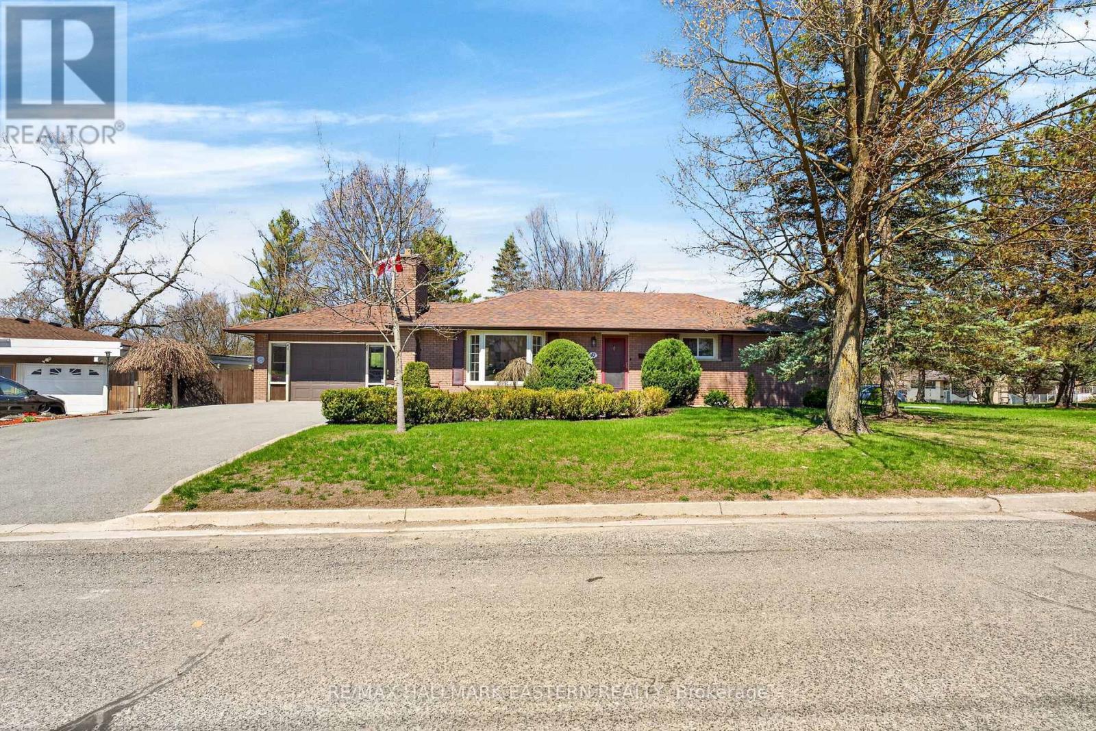 47 SPRINGBROOK DRIVE