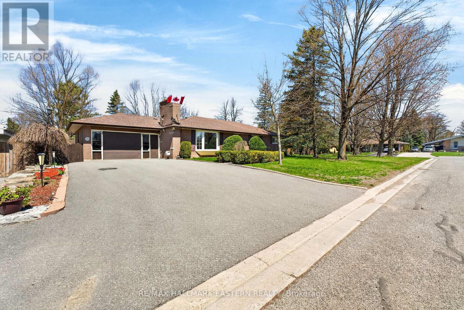 47 SPRINGBROOK DRIVE