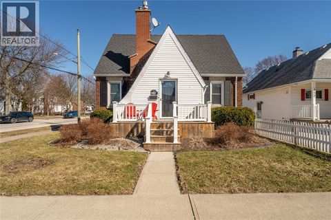 230 GIBSON STREET Sarnia ON N7T3N2