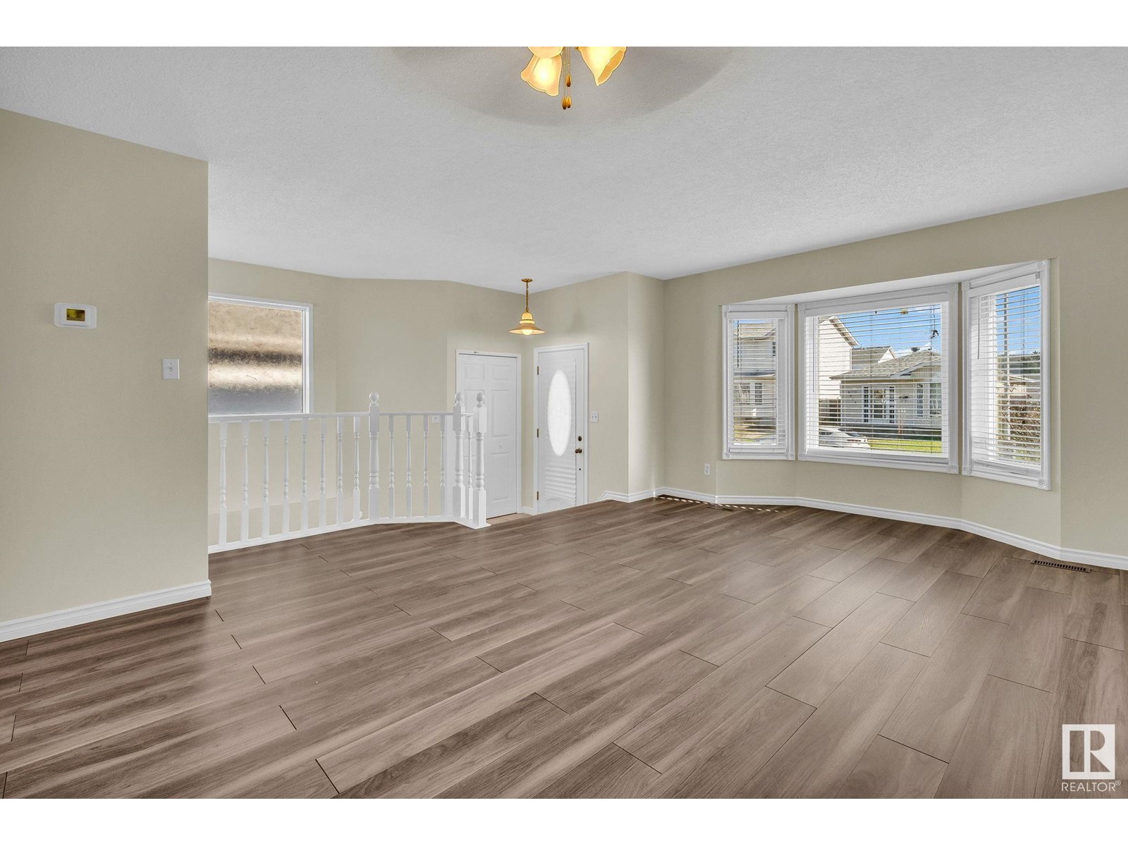 3524 44A AV NW