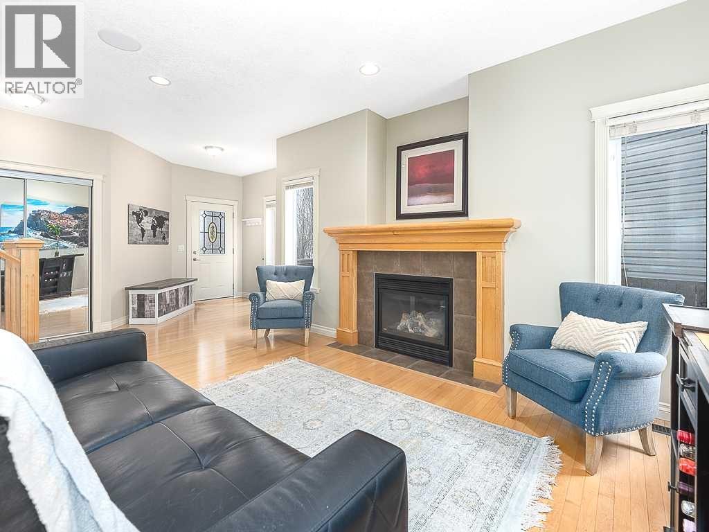 195 Royal Birkdale Crescent NW