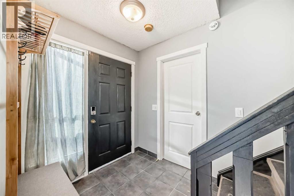 220 Whitewood Place NE