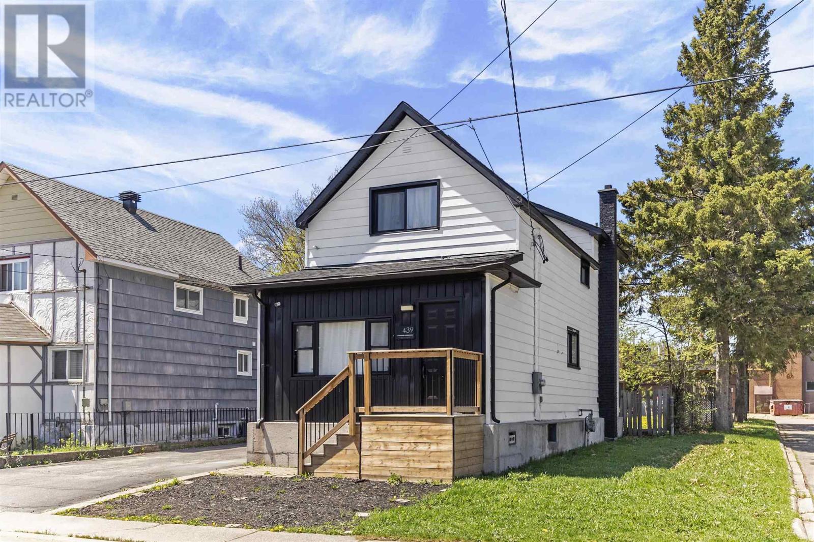 Homes for Sale Sault Ste. Marie 439 Parliament ST