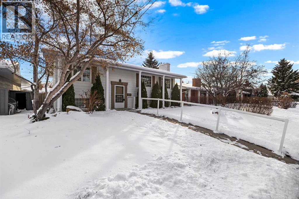 10727 Mapleglen Crescent SE