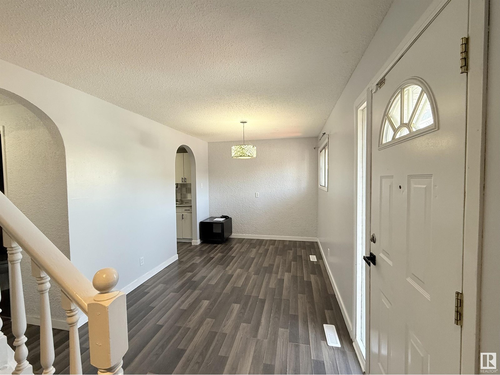 166 ABBOTTSFIELD RD NW