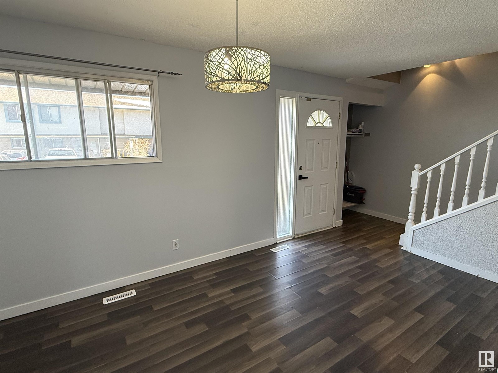 166 ABBOTTSFIELD RD NW