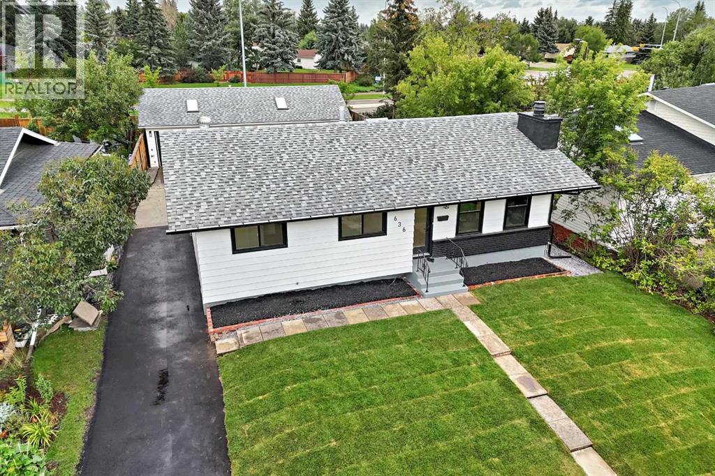 636 Cedarille Way SW