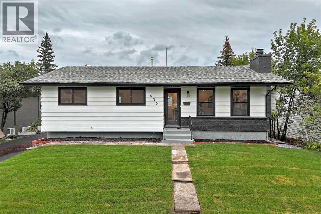 636 Cedarille Way SW
