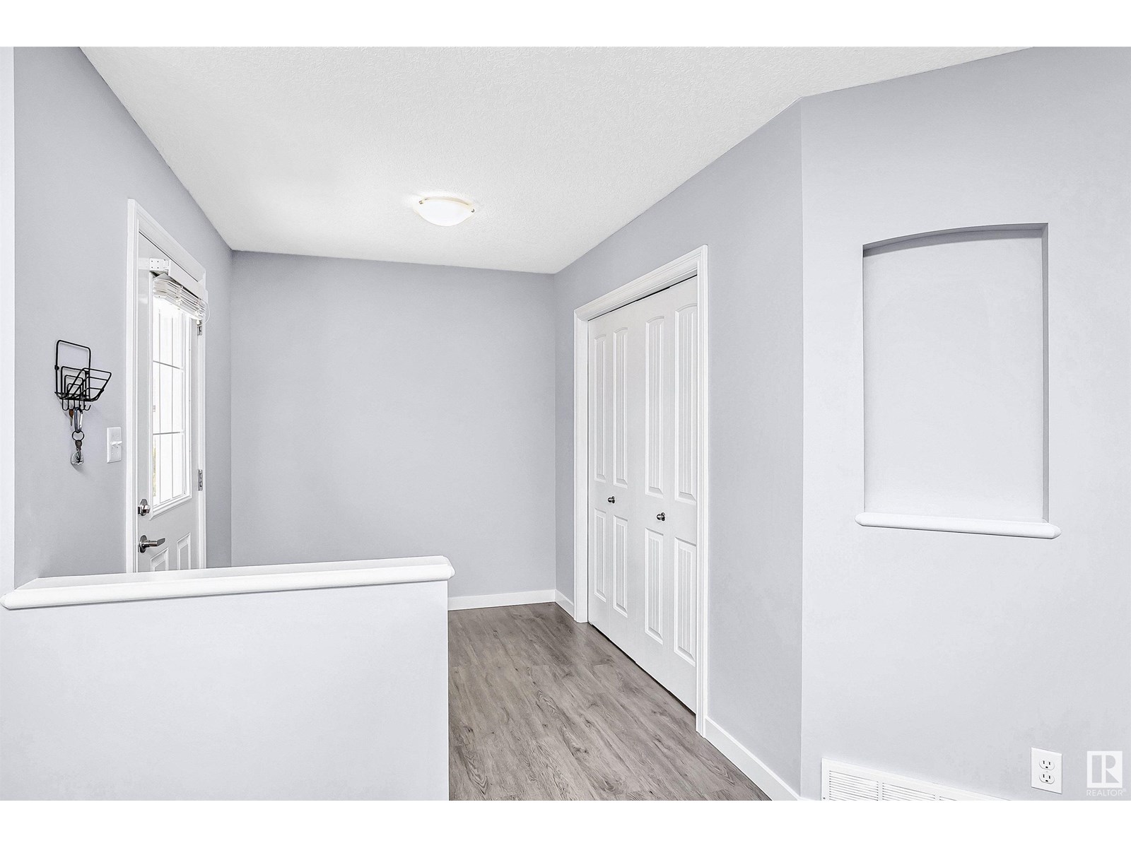 1130 37A AV NW