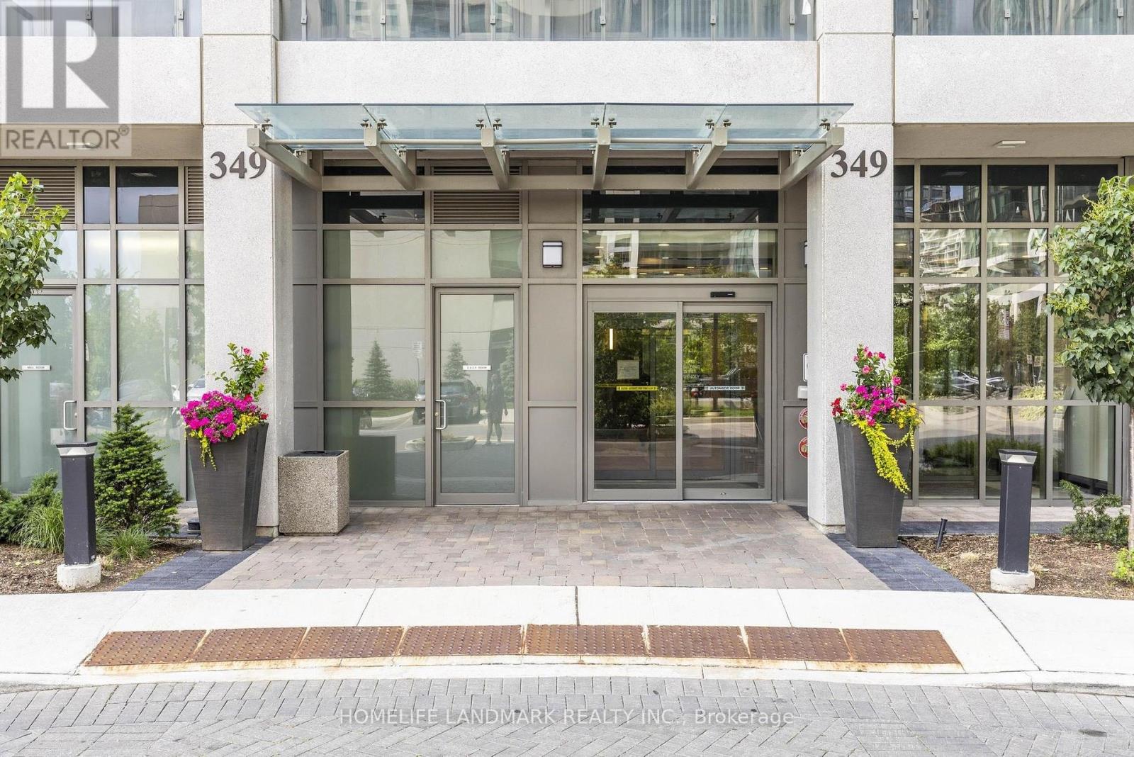 210 - 349 RATHBURN ROAD W