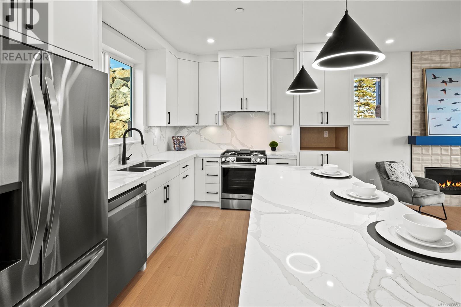 2310 Hudson Terr