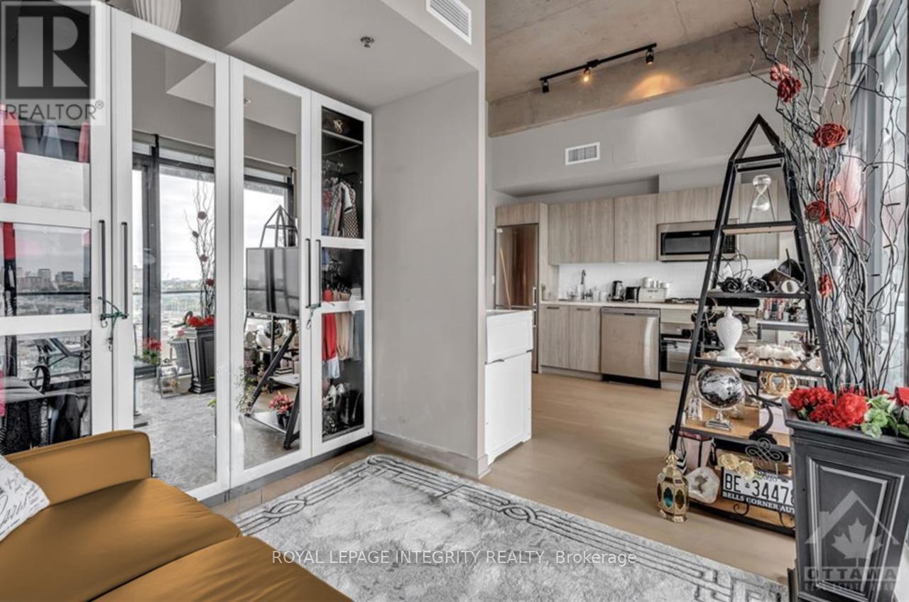 1006 - 203 CATHERINE STREET