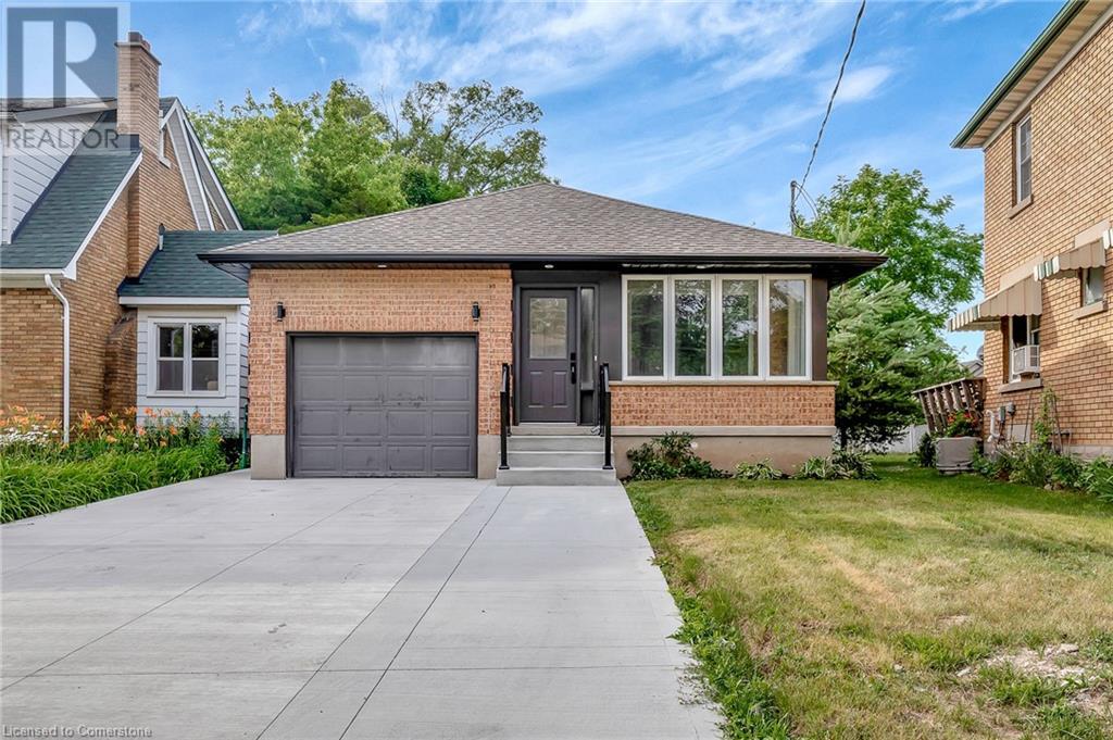 126 HIGHLAND Road W