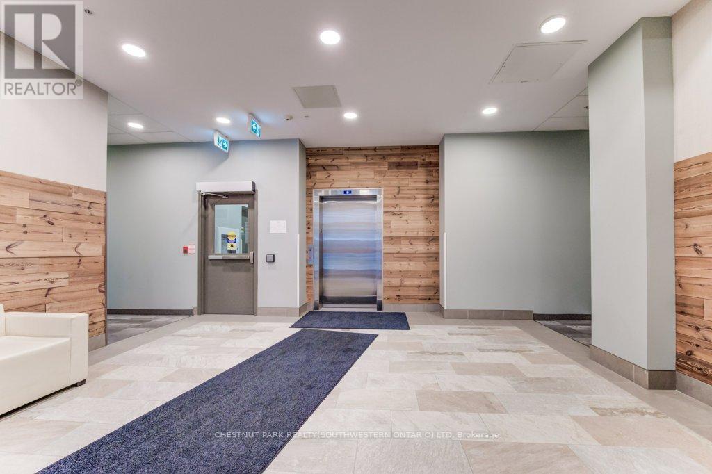 606 - 257 HEMLOCK STREET