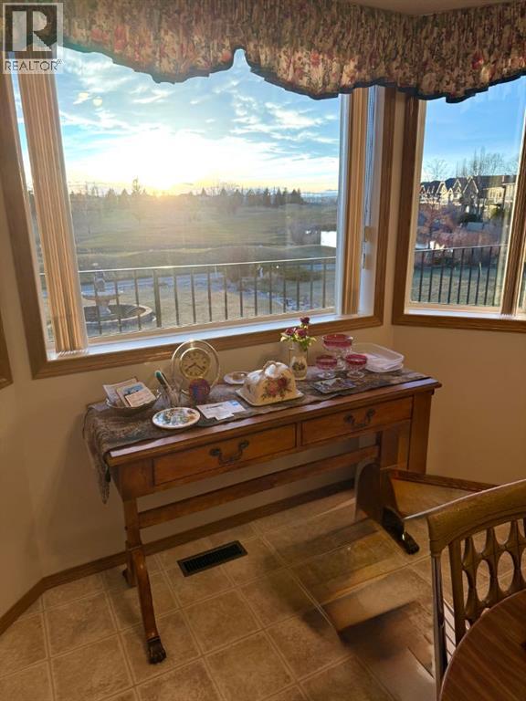 915 Highland Green Drive NW