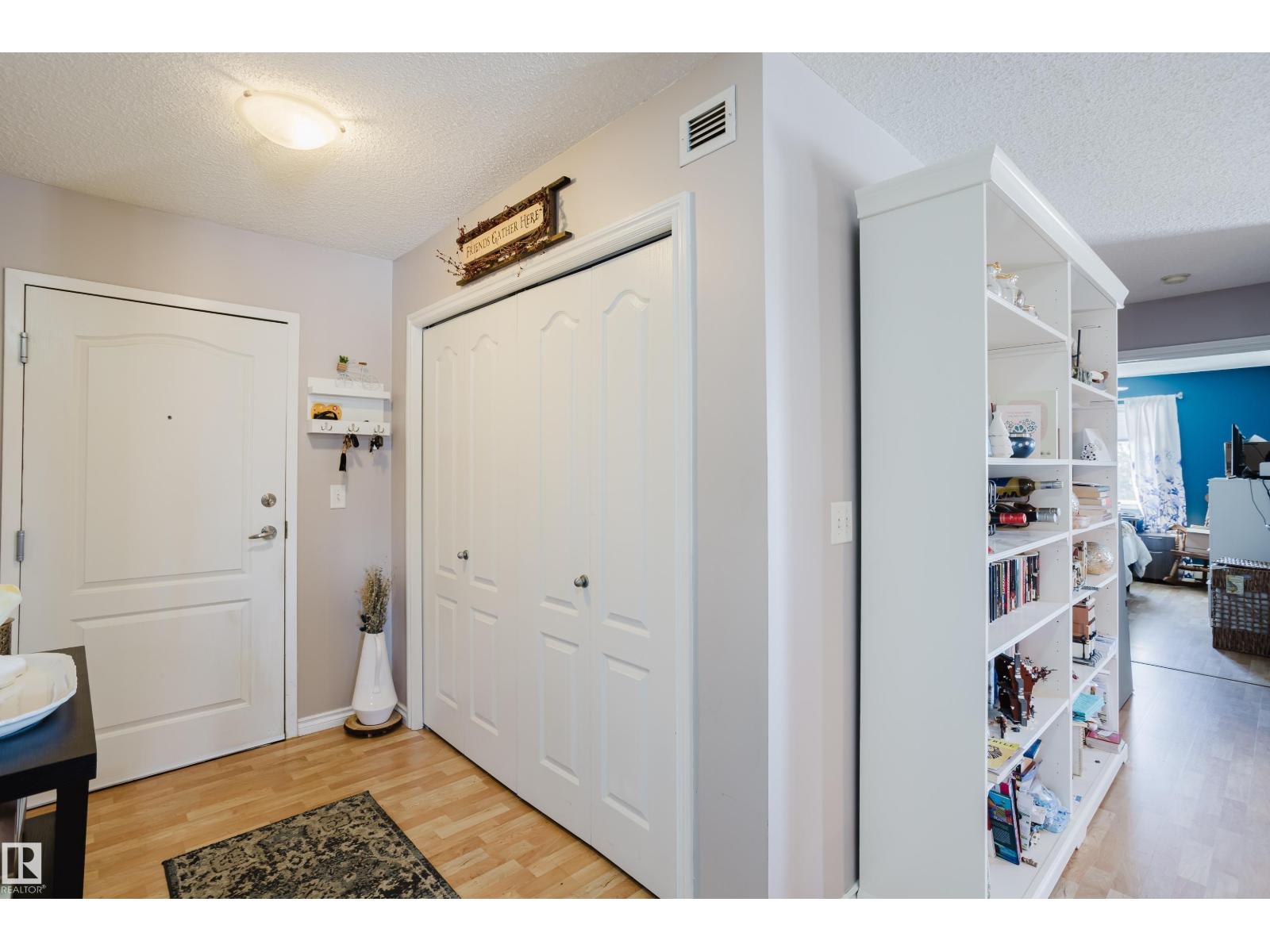 #312 905 BLACKLOCK WY SW