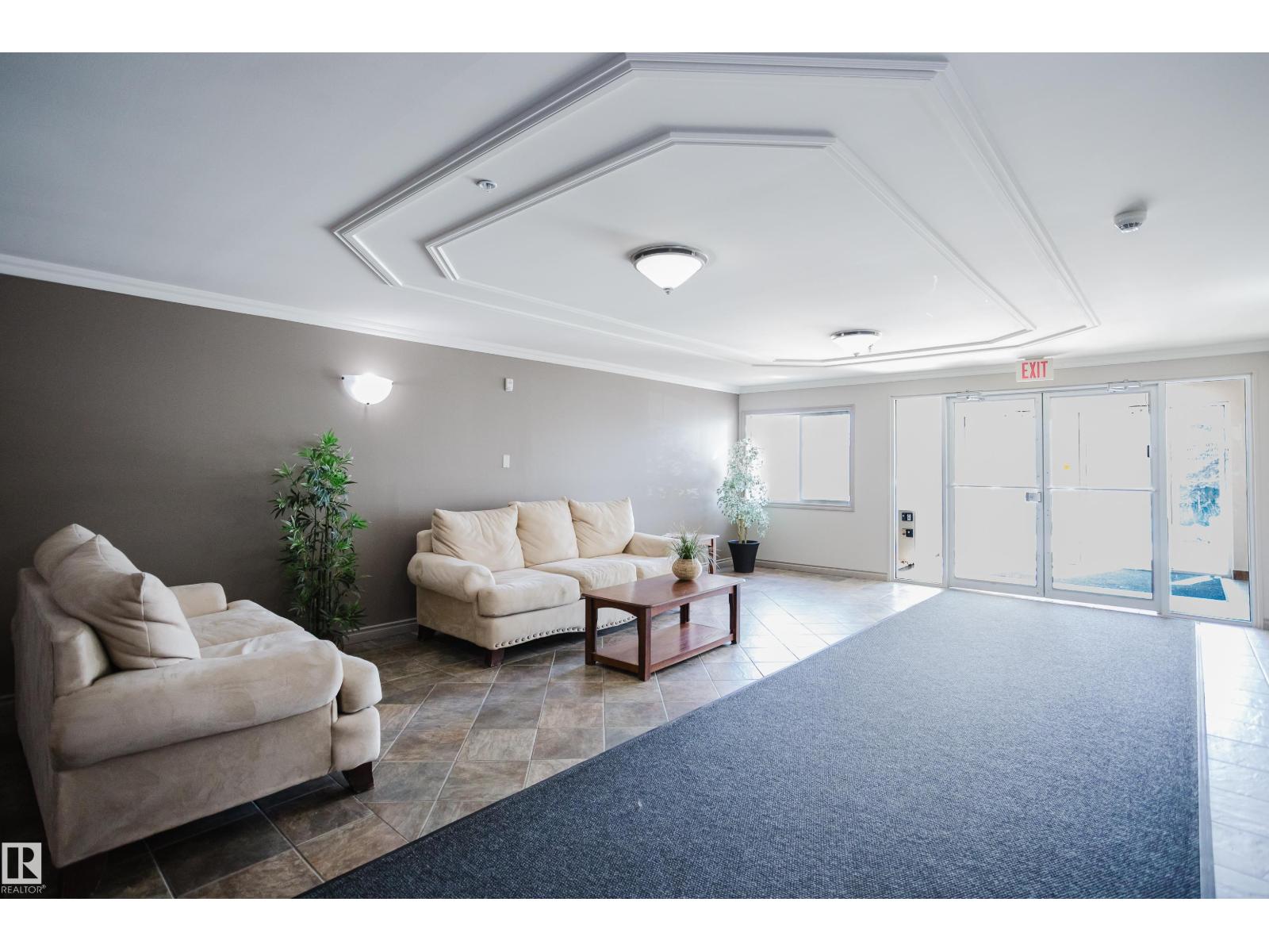 #312 905 BLACKLOCK WY SW