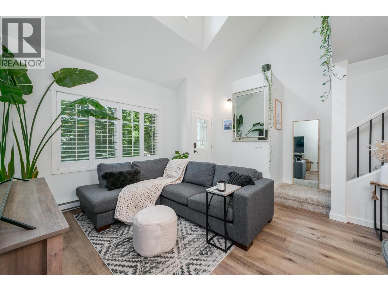 1390 Dilworth Crescent Unit# 211