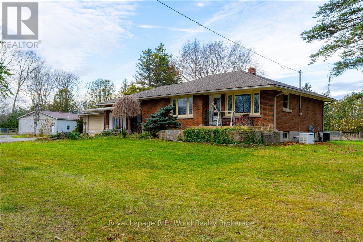 1925 1ST CONCESSION RD STREET