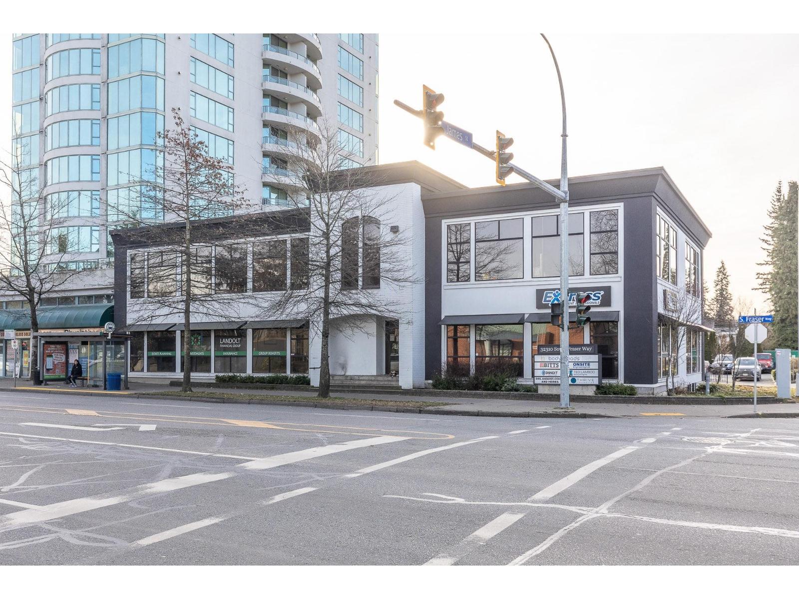 202 32310 SOUTH FRASER WAY