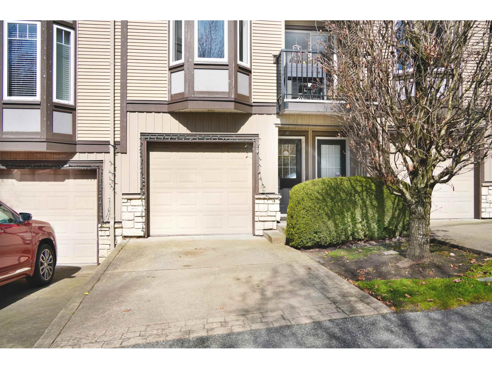 24 32501 FRASER CRESCENT