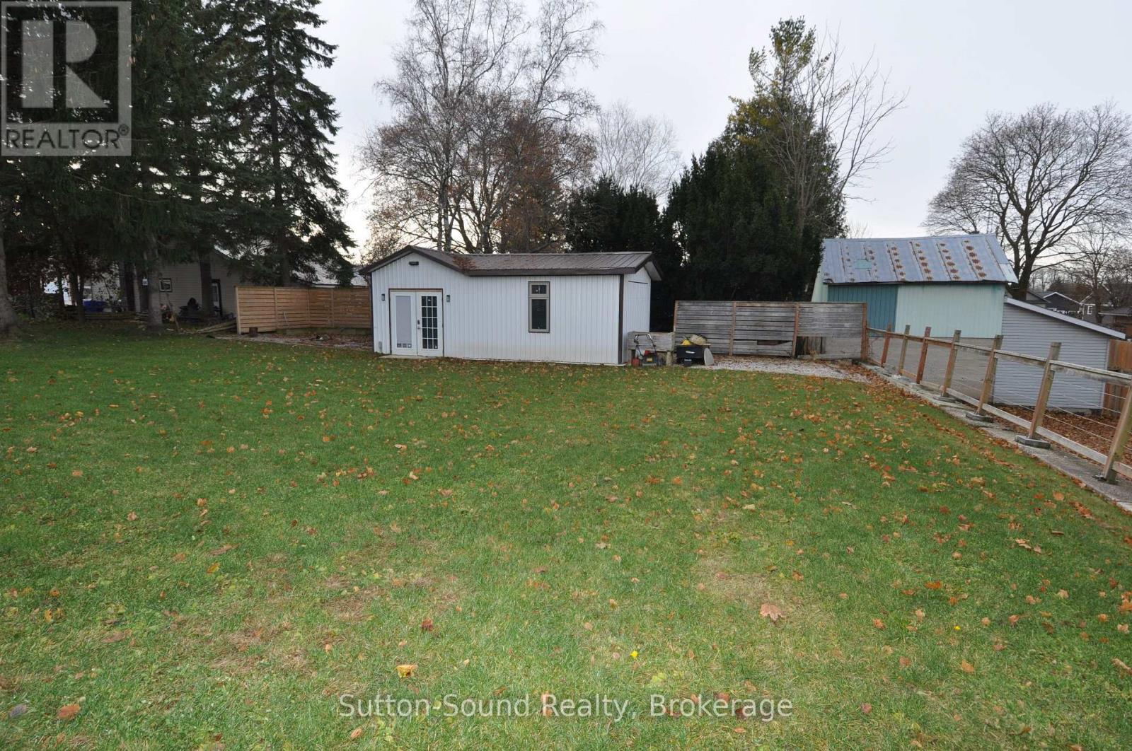 10 BROWNLEE STREET S