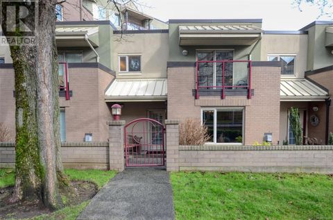 2 33 Songhees Rd NW Victoria BC V9A7M6