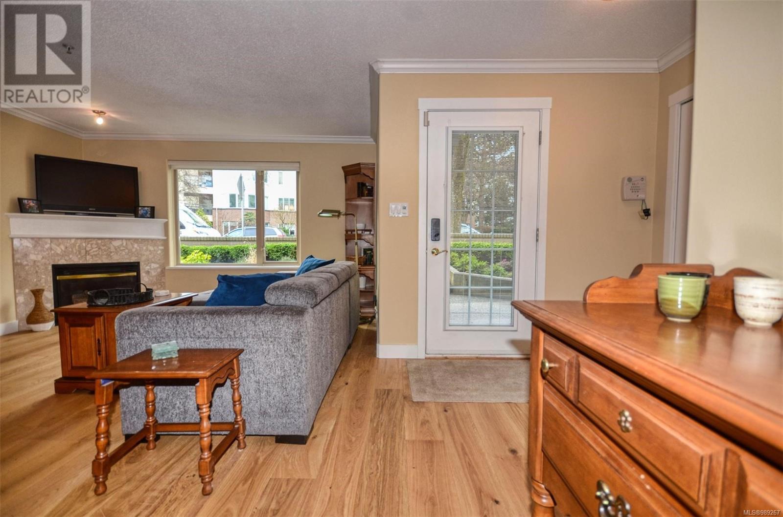 2 33 Songhees Rd NW