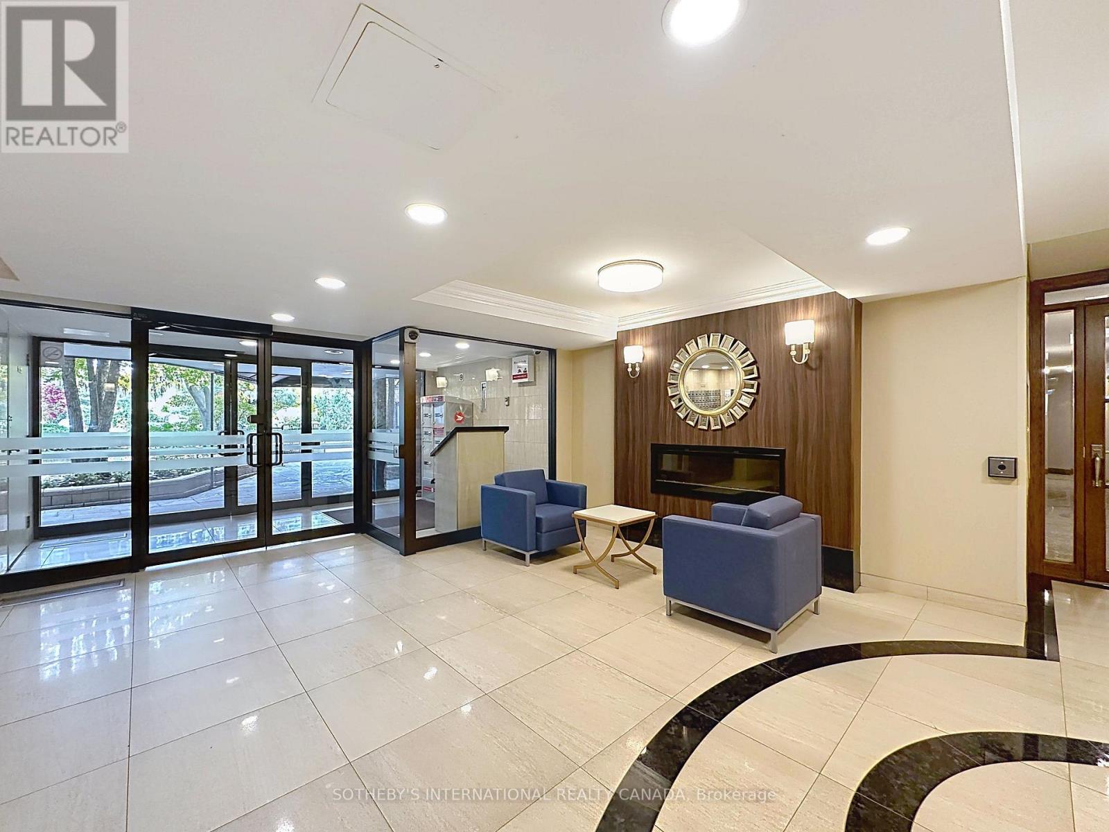 204 - 245 THE DONWAY W