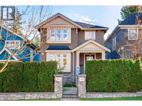 4532 W 15TH AVENUE Vancouver BC V6R3B4