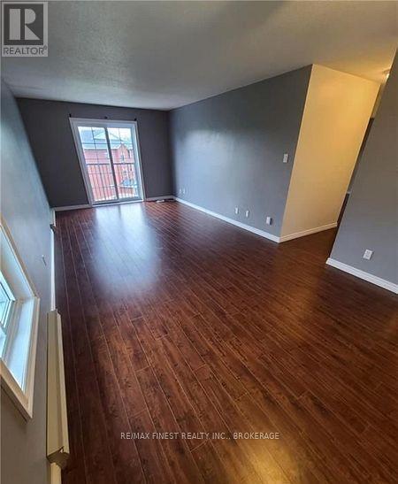 404 - 550 TALBOT PLACE N