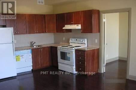 318 - 2737 KEELE STREET