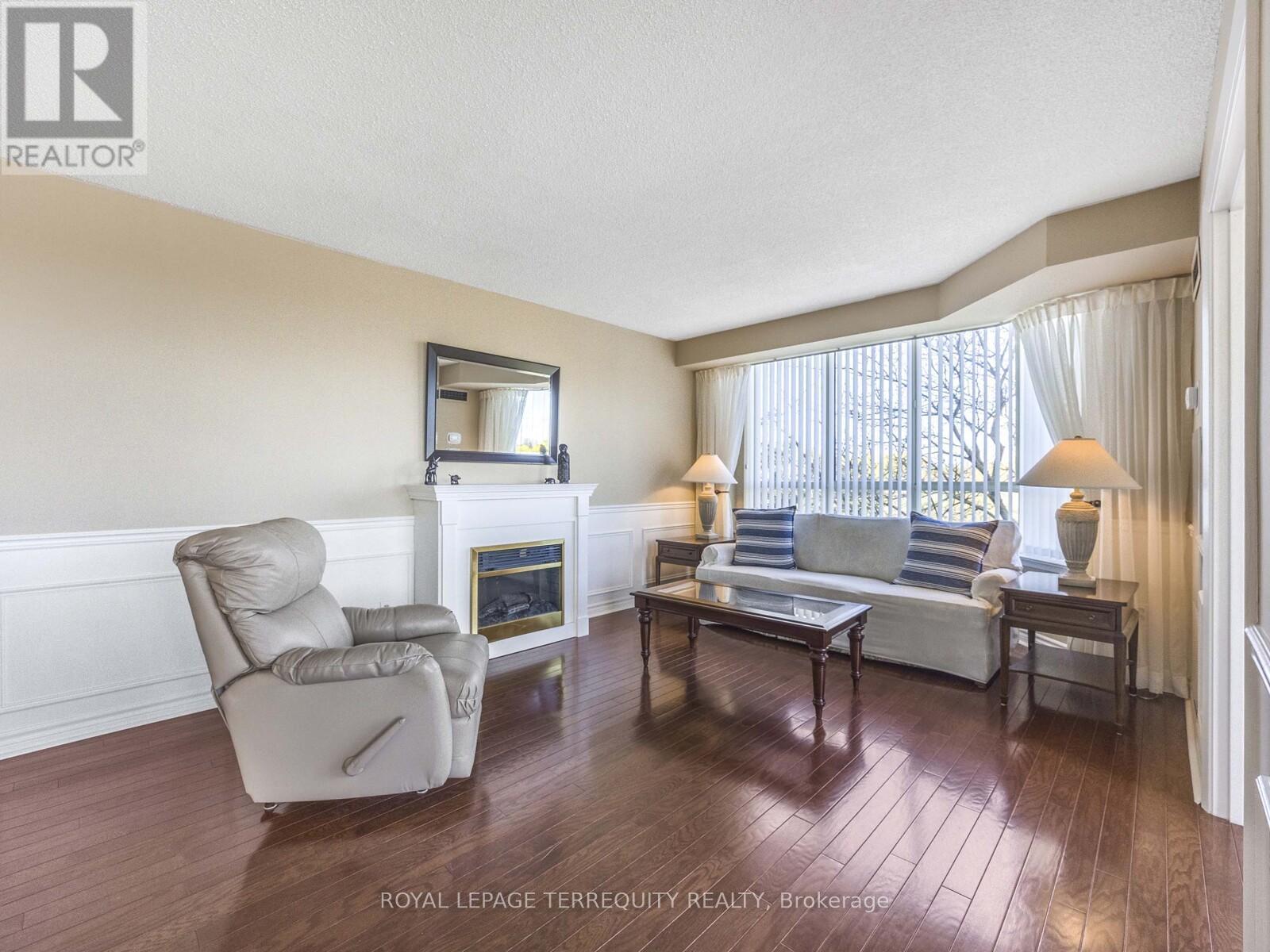 312 - 55 AUSTIN DRIVE