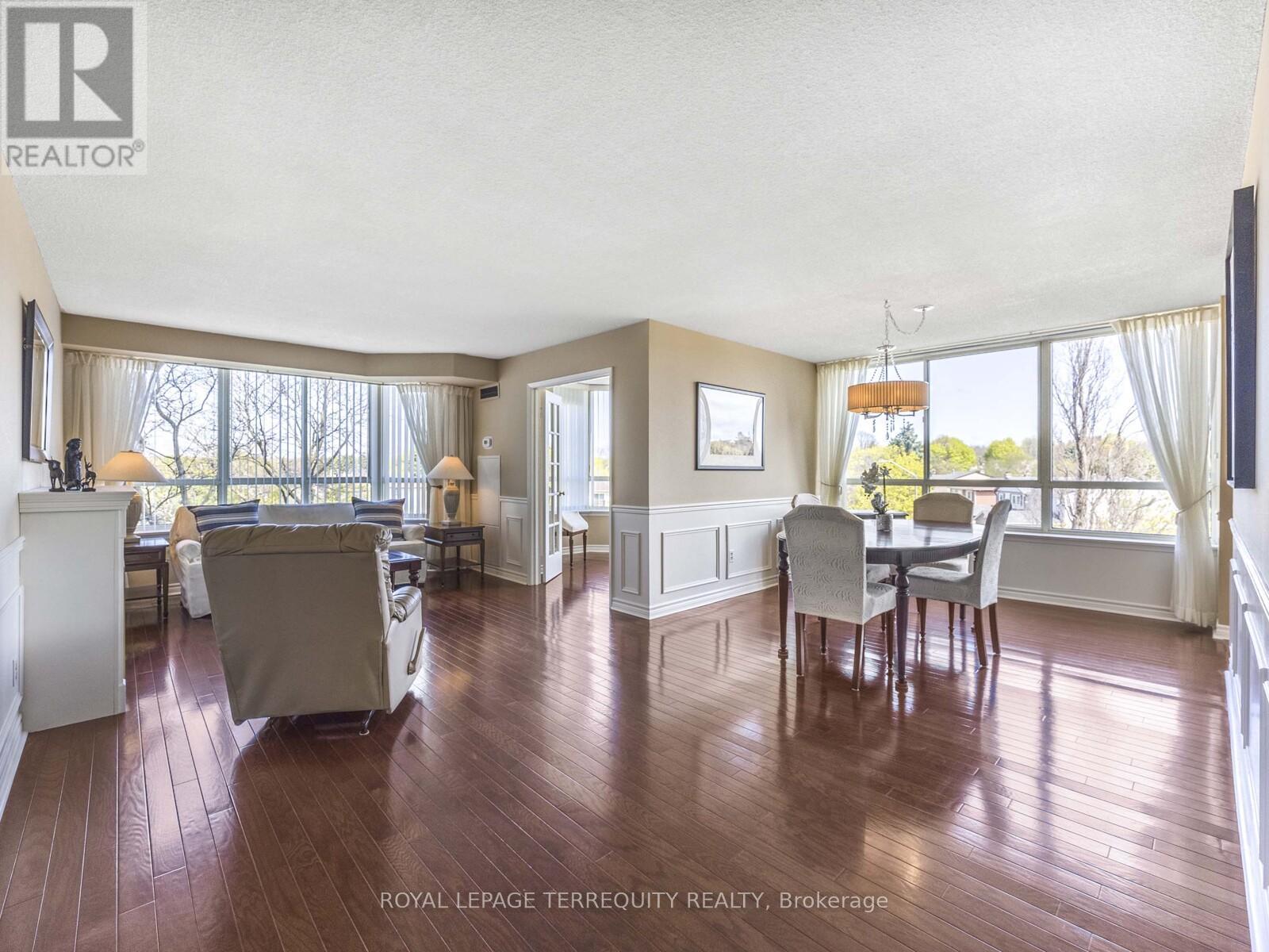 312 - 55 AUSTIN DRIVE