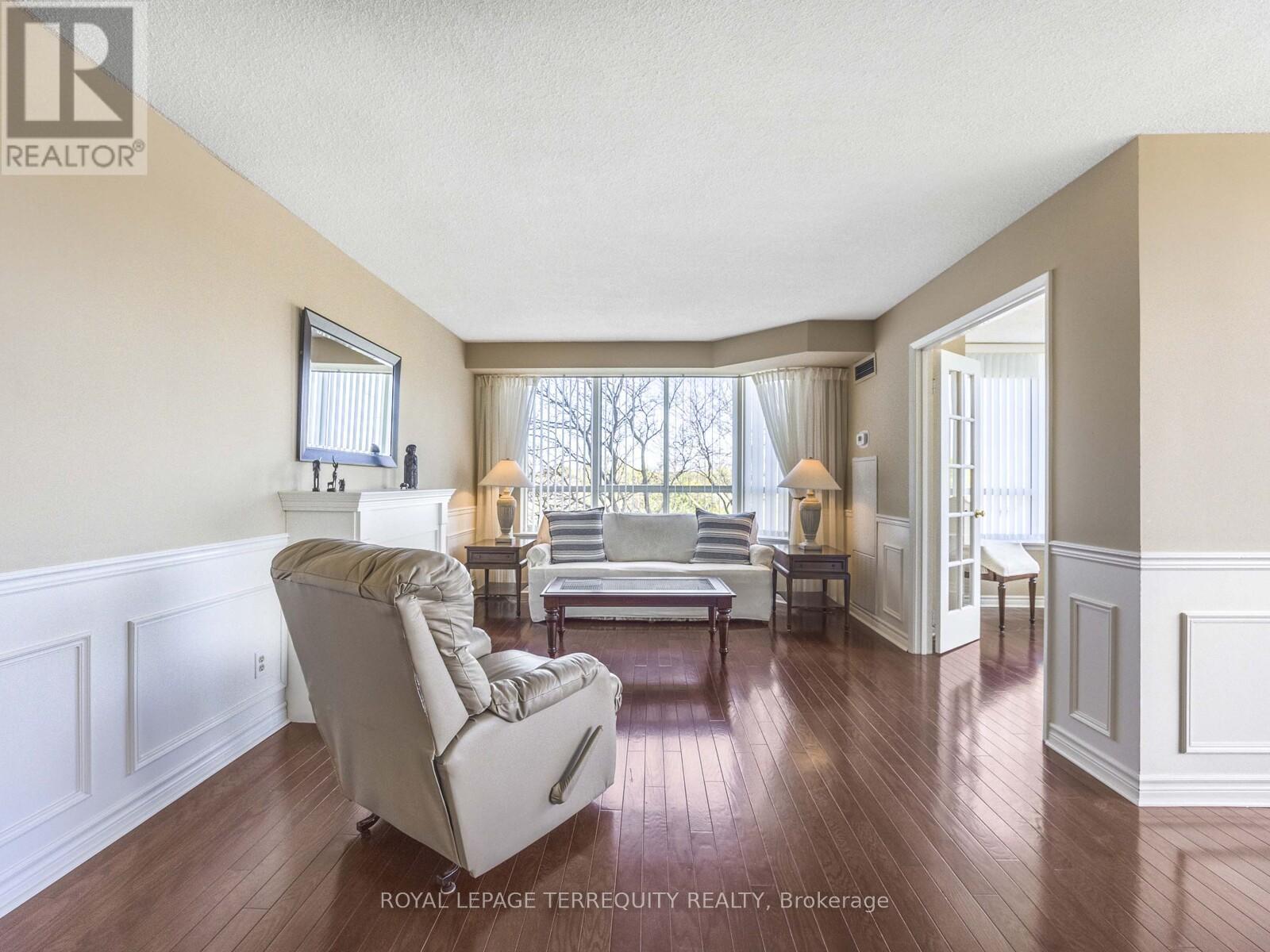 312 - 55 AUSTIN DRIVE